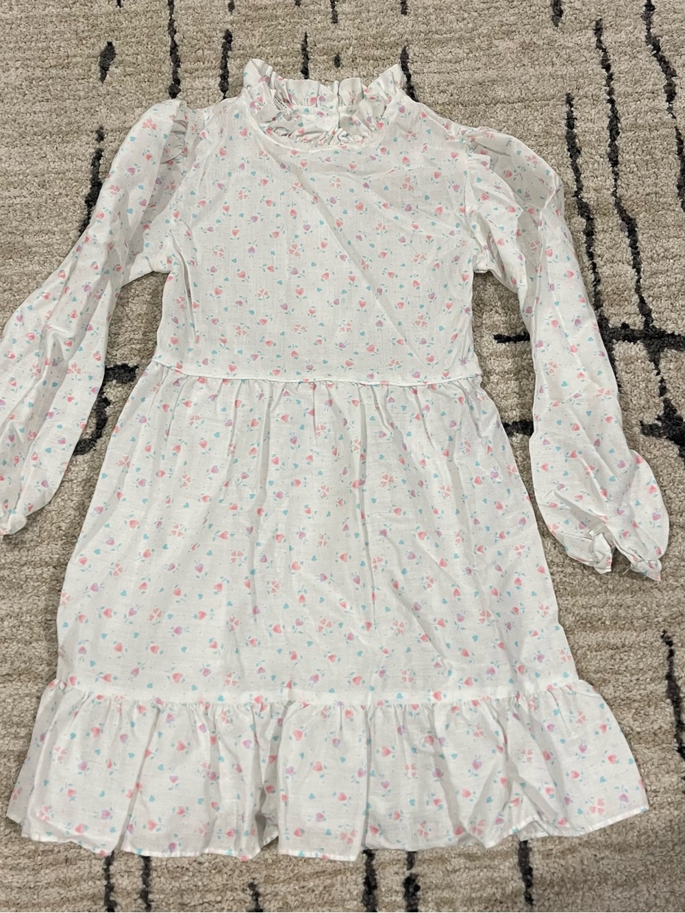 Vtg Winnie The Pooh Disney Girl Dress Size 6 Ditsy Floral White Spring USA Made